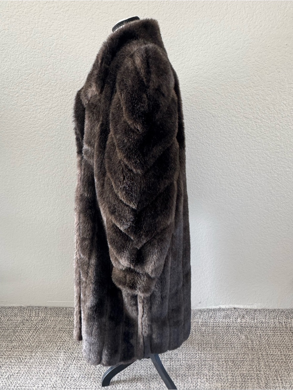 Vintage USA Made Brown Faux Fur Coat XL Long Modacrylic Mobwife - Picture 4 of 13